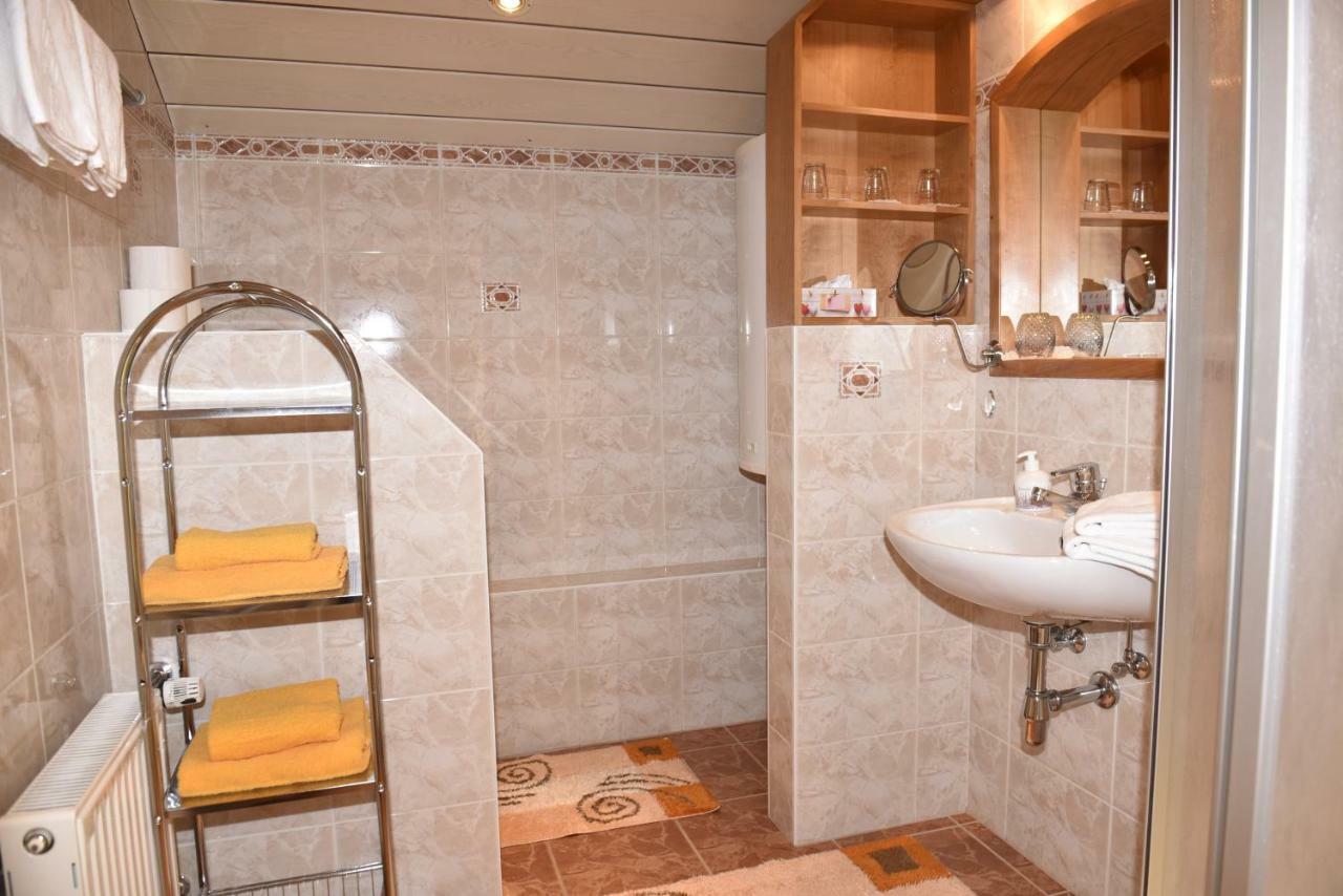 Haus Sonnenschein Mariapfarr Apartment Екстериор снимка